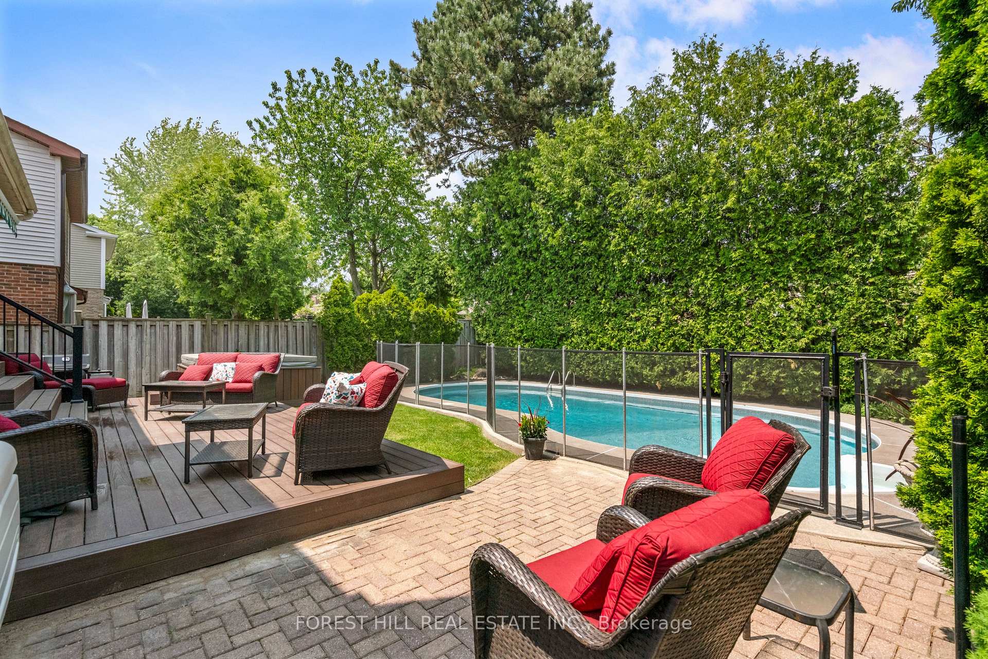 Photo 20 of 69 Breckonwood Crescent, Markham, Aileen-Willowbrook — HOMEH