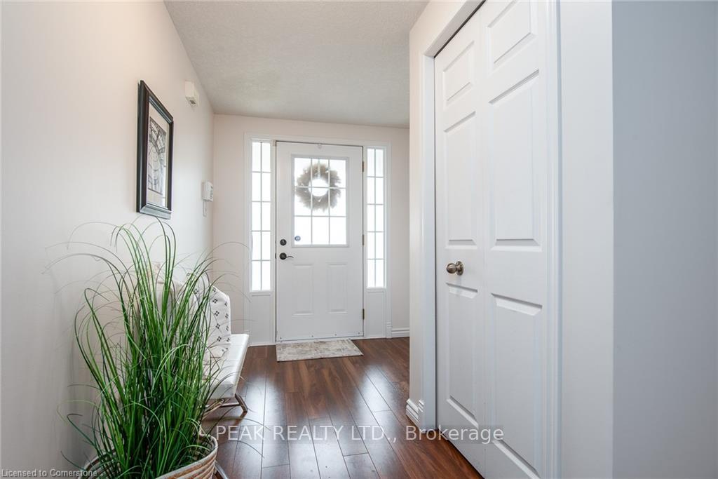 Photo 2 of 11 Madeleine Street, Kitchener — HOMEH
