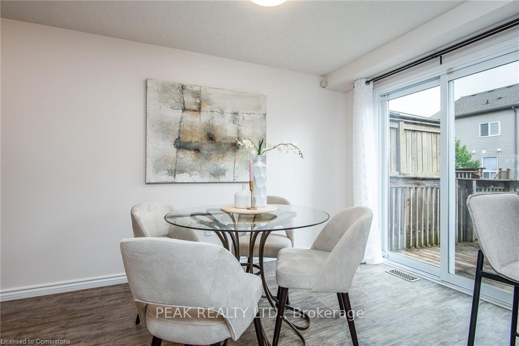 Photo 3 of 11 Madeleine Street, Kitchener — HOMEH