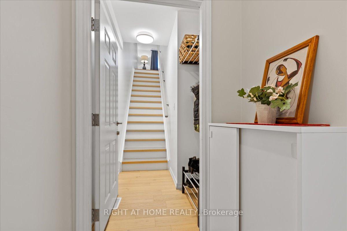 Photo 13 of 54 Fullerton Avenue, Hamilton, Gibson — HOMEH