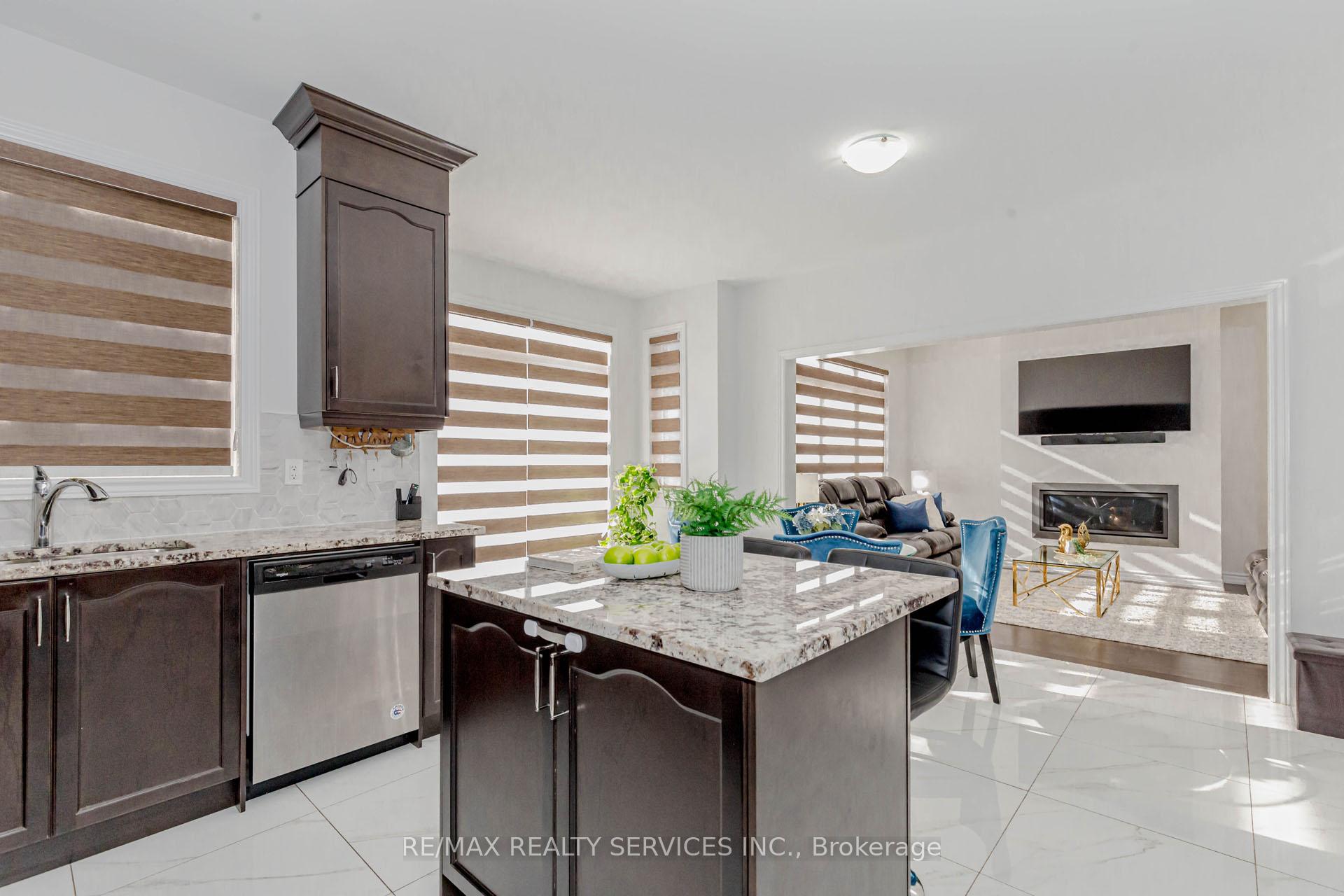 Photo 35 of 17 Seymour Road, Brampton, Sandringham-Wellington North — HOMEH