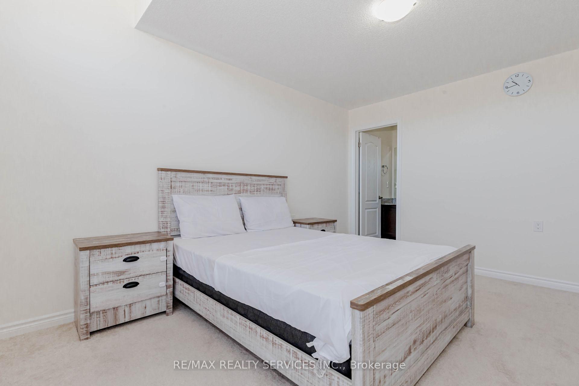 Photo 22 of 17 Seymour Road, Brampton, Sandringham-Wellington North — HOMEH