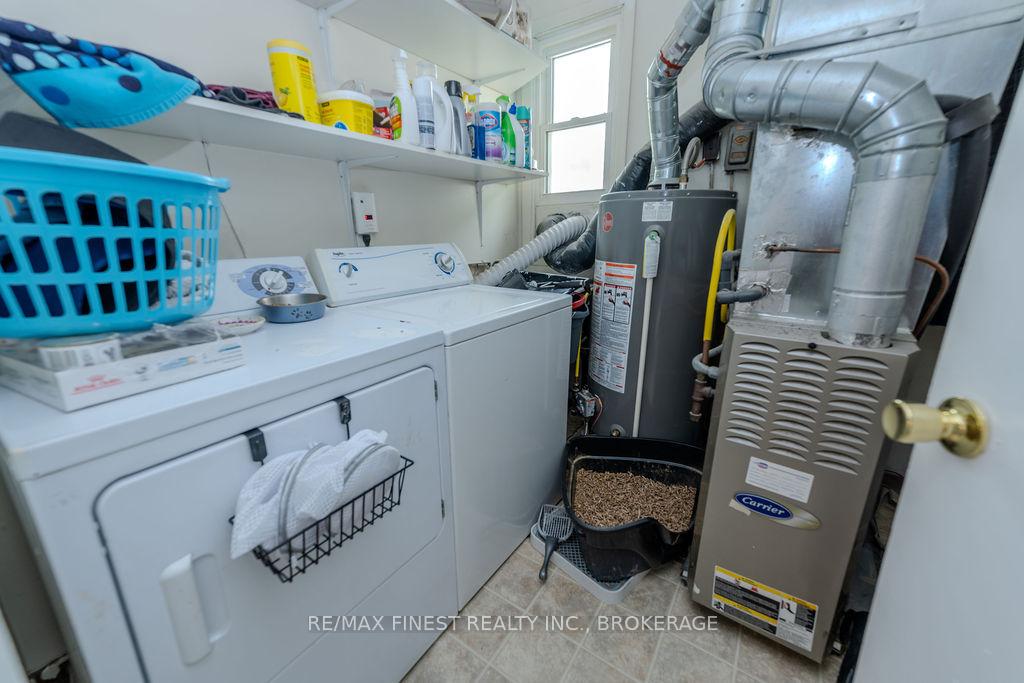 Photo 10 of 559 MacDonnell Street, Kingston, East of Sir John A. Blvd — HOMEH