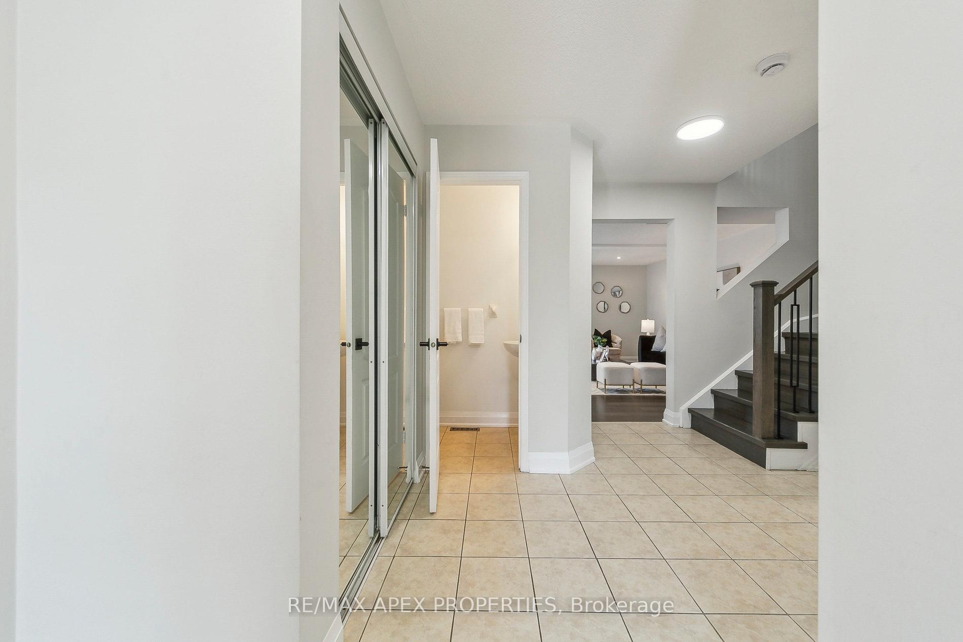 Photo 5 of 57 Roadmaster Lane, Brampton, Fletcher's Meadow — HOMEH