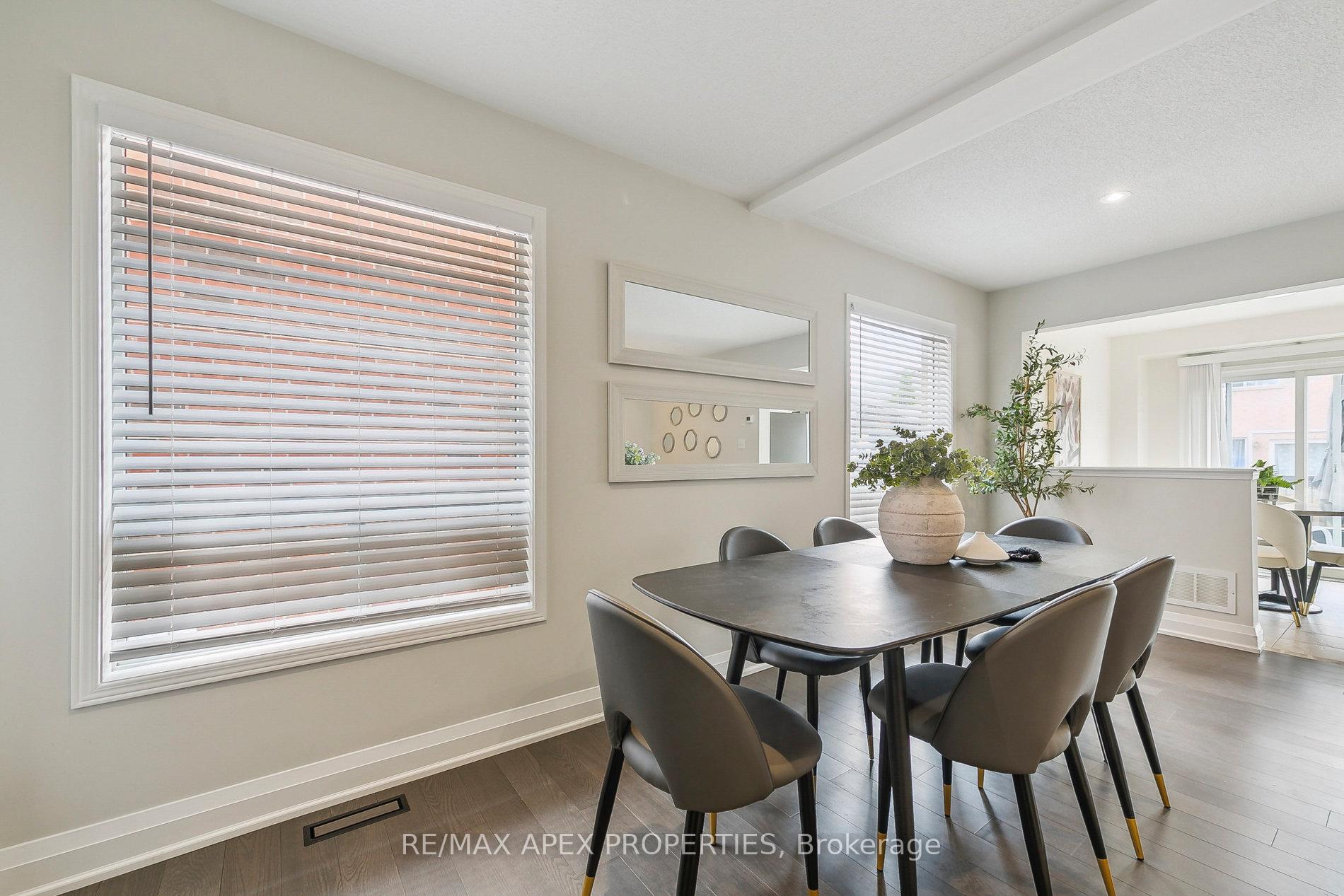 Photo 10 of 57 Roadmaster Lane, Brampton, Fletcher's Meadow — HOMEH