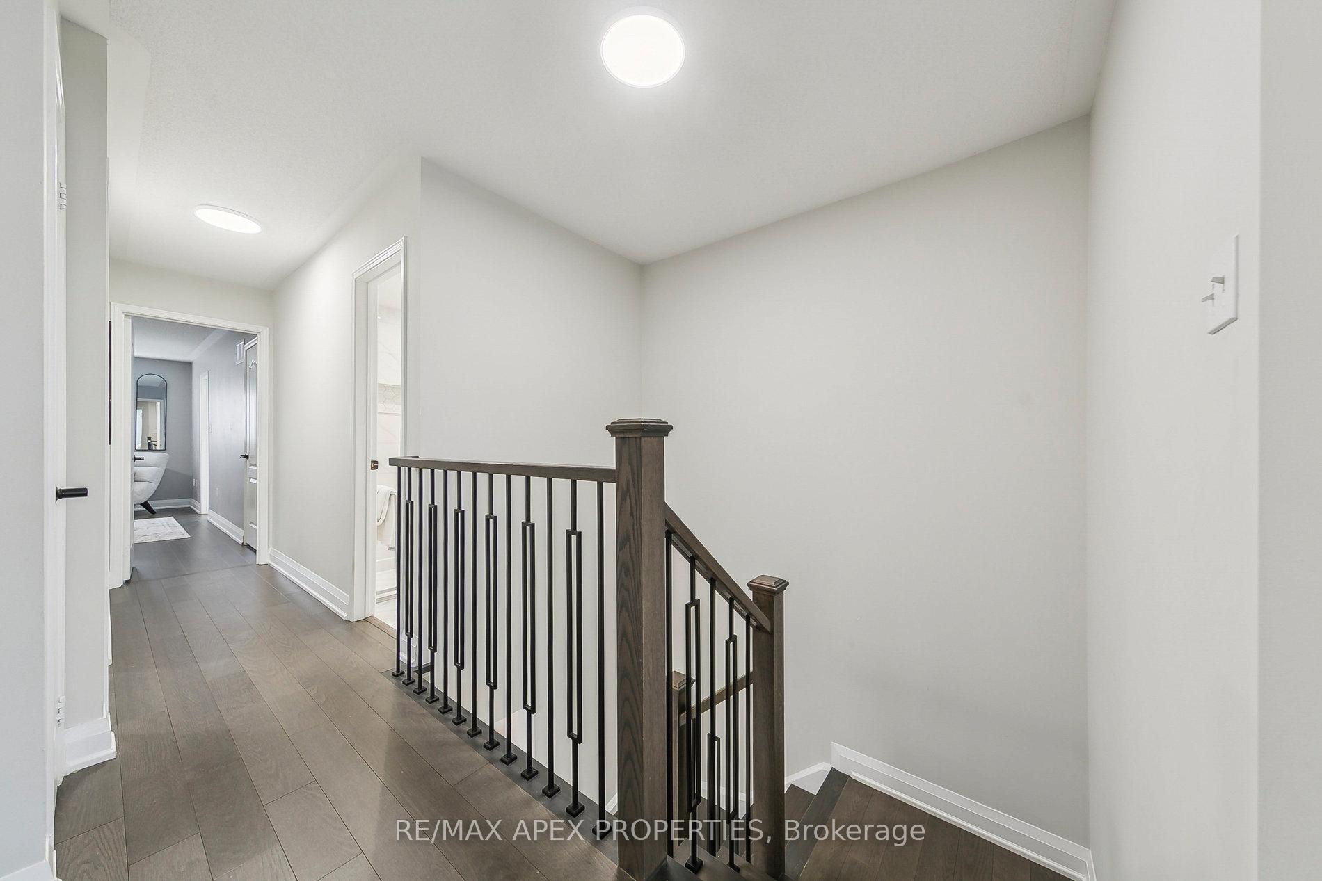 Photo 23 of 57 Roadmaster Lane, Brampton, Fletcher's Meadow — HOMEH