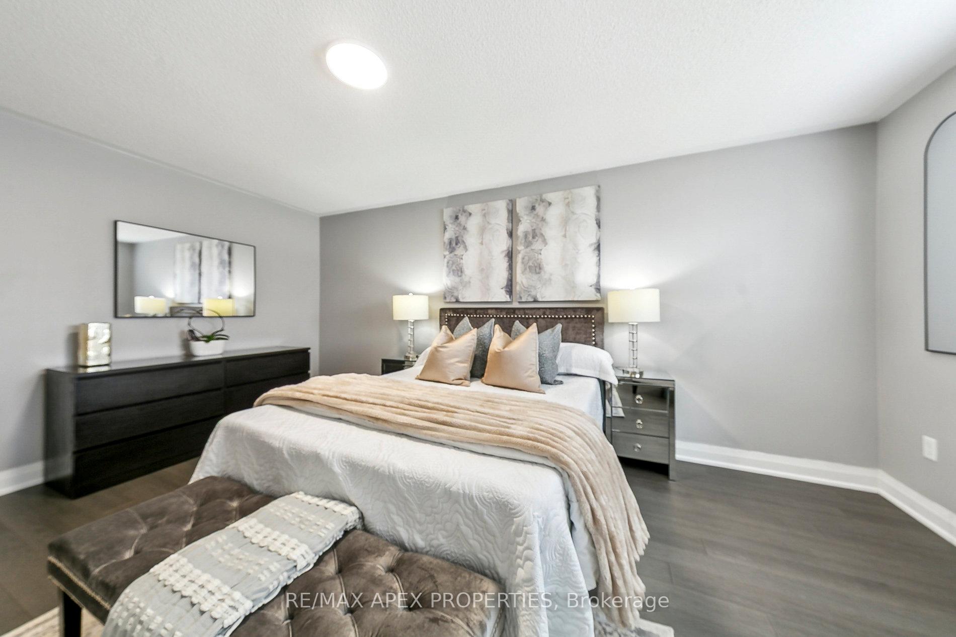 Photo 26 of 57 Roadmaster Lane, Brampton, Fletcher's Meadow — HOMEH