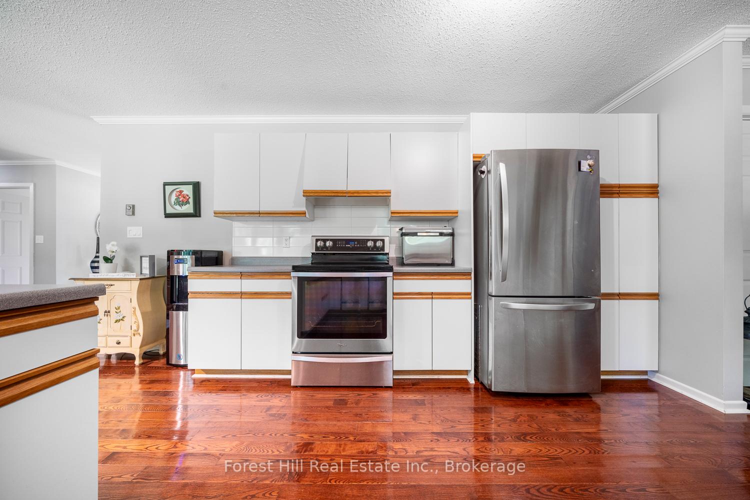 Photo 9 of 17 Skerryvore Circle, McDougall — HOMEH