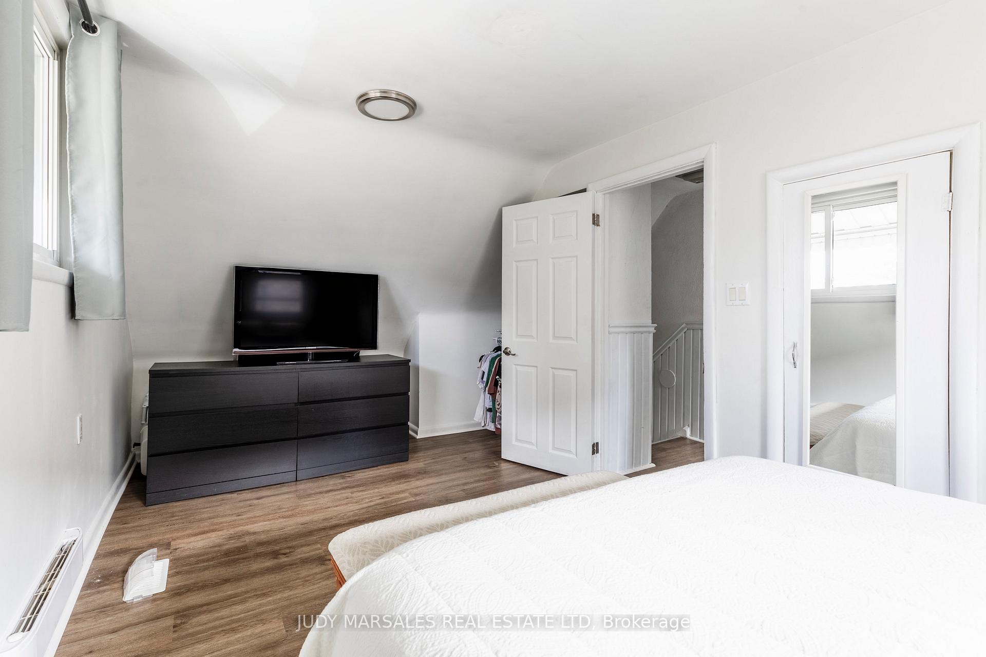 Photo 36 of 55 East 26th Street, Hamilton, Eastmount — HOMEH