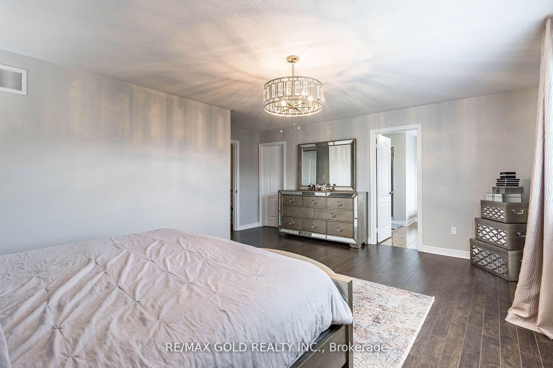 Photo 13 of 251 Father Tobin Road, Brampton, Sandringham-Wellington — HOMEH