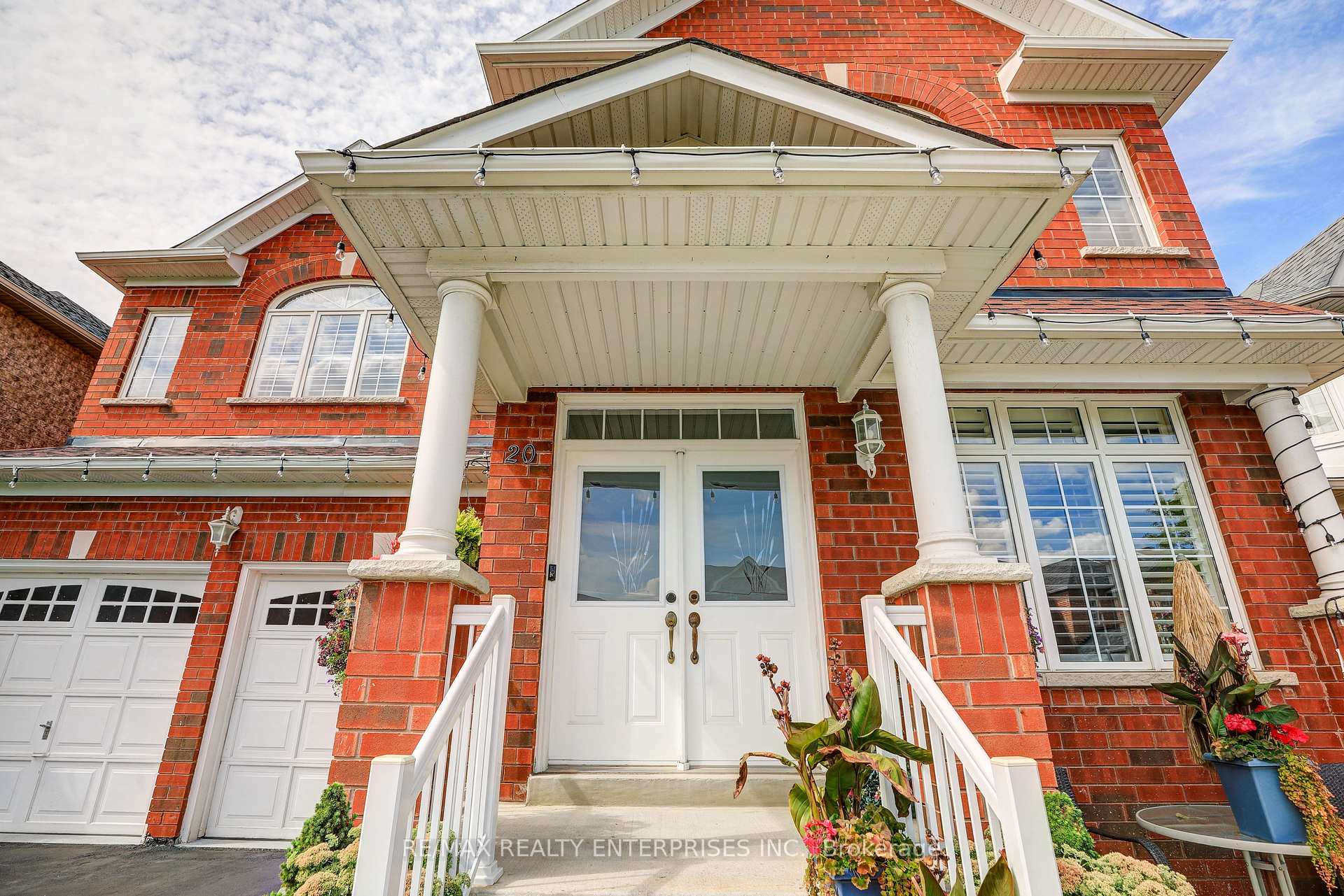 Photo 7 of 20 Saddler Avenue, Brampton, Bram East — HOMEH