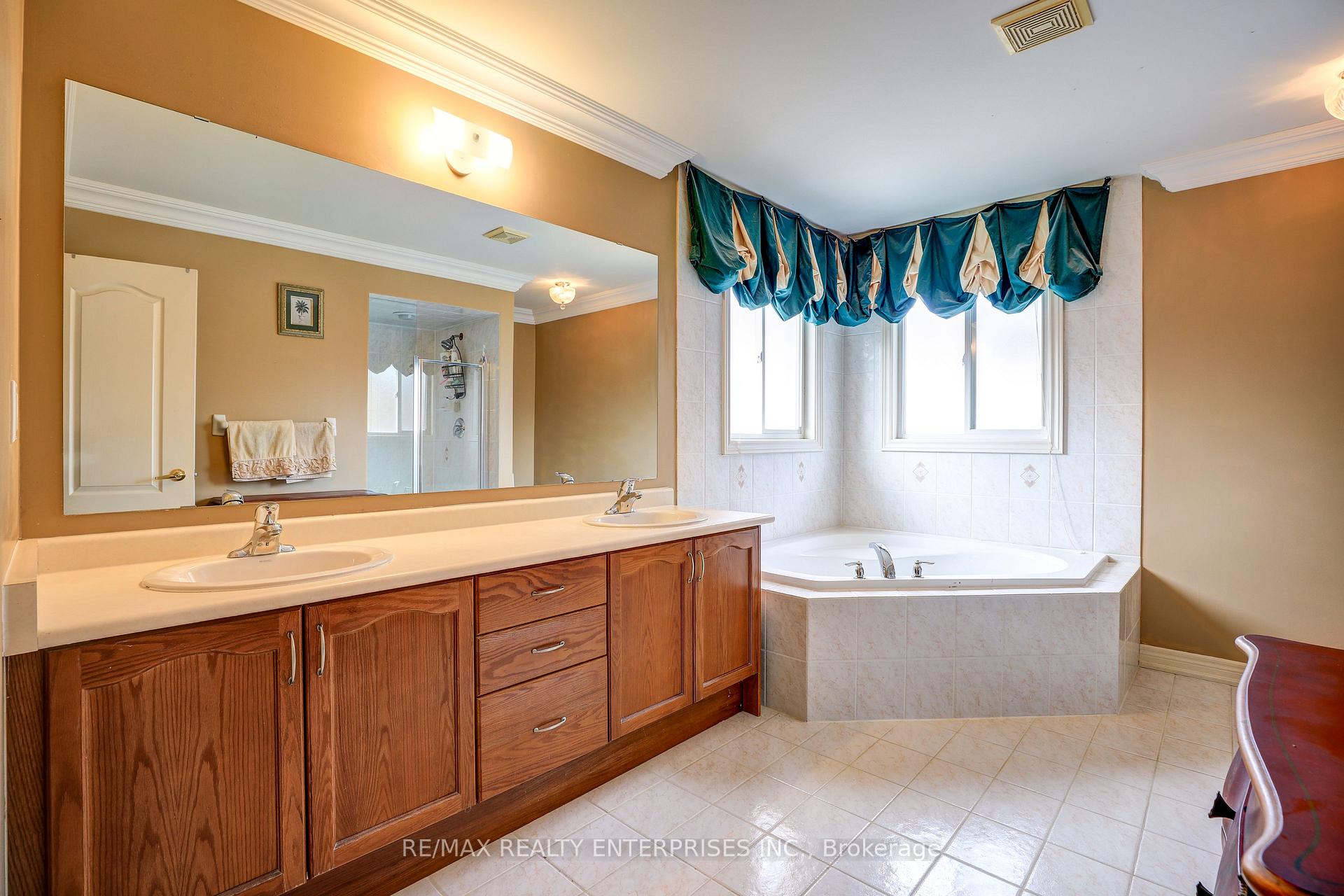 Photo 29 of 20 Saddler Avenue, Brampton, Bram East — HOMEH
