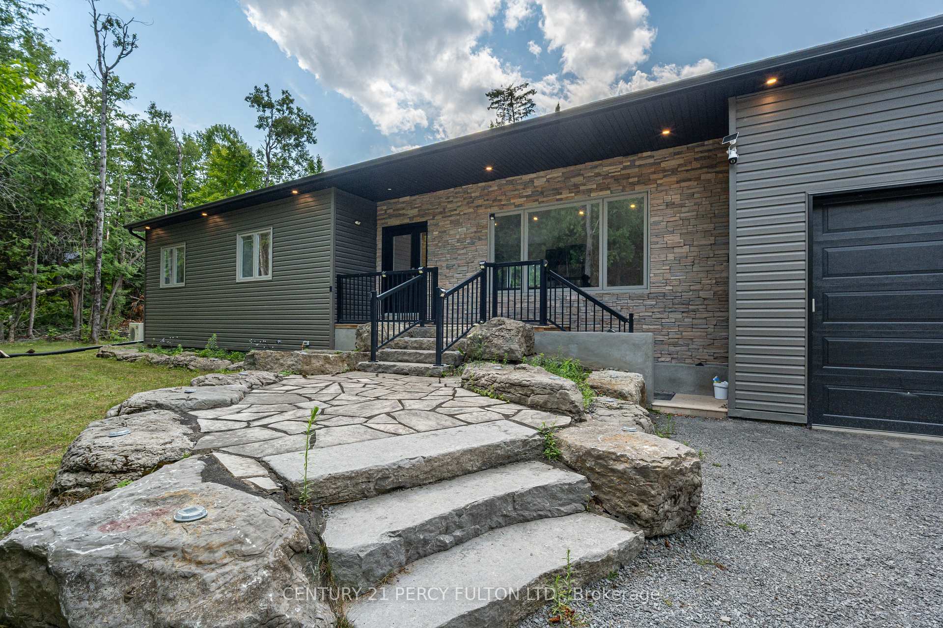 Photo 4 of 2196 Mccrackens Ldg Road, Douro-Dummer — HOMEH