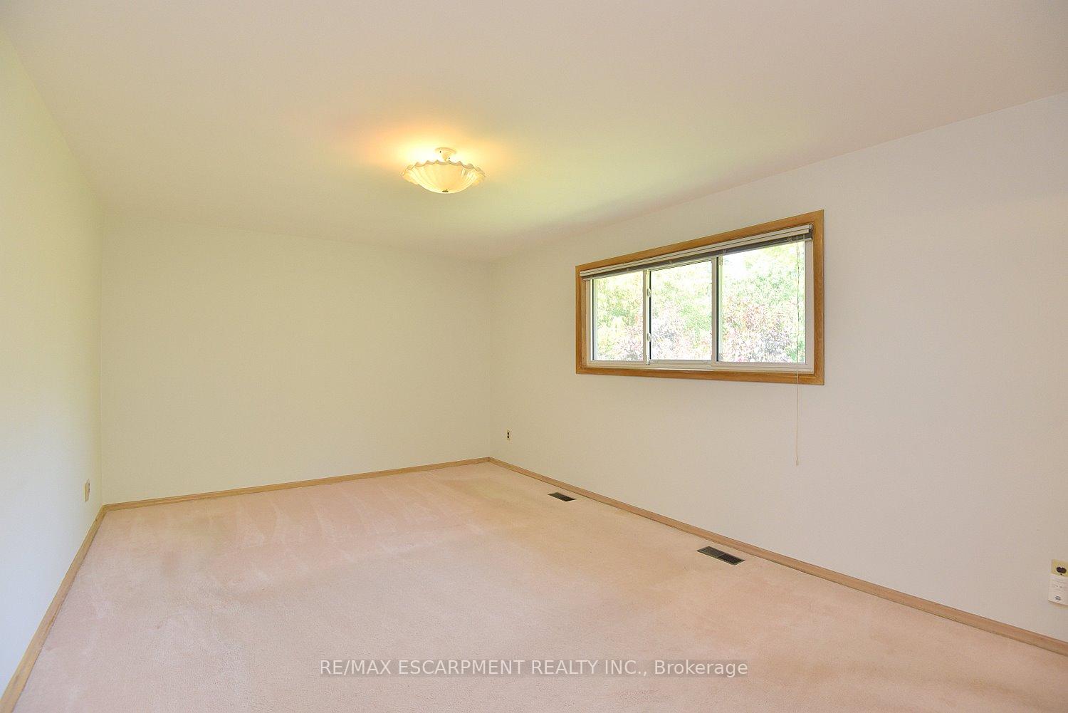 Photo 6 of 140 Kent Street, Hamilton, Kirkendall — HOMEH