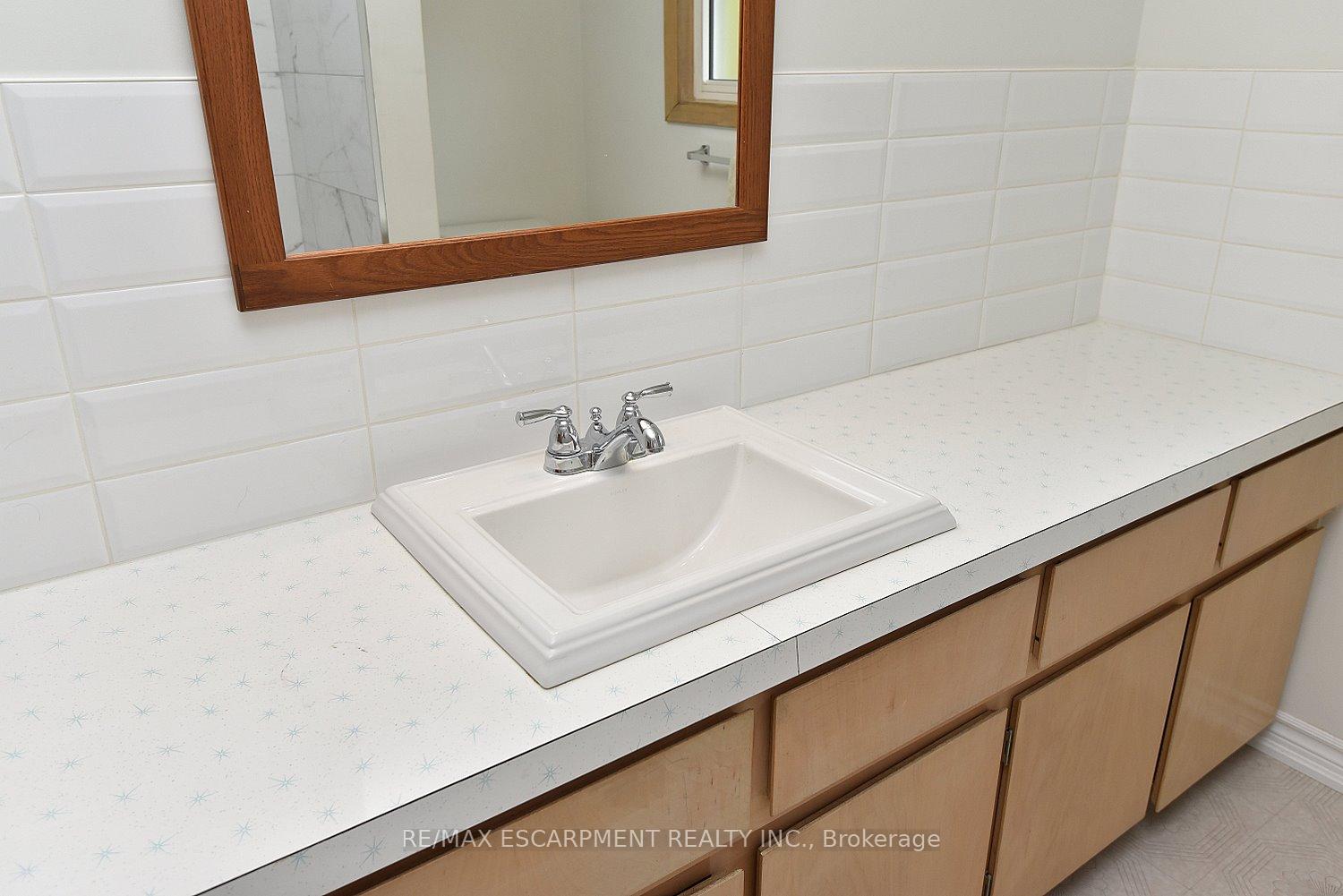 Photo 23 of 140 Kent Street, Hamilton, Kirkendall — HOMEH