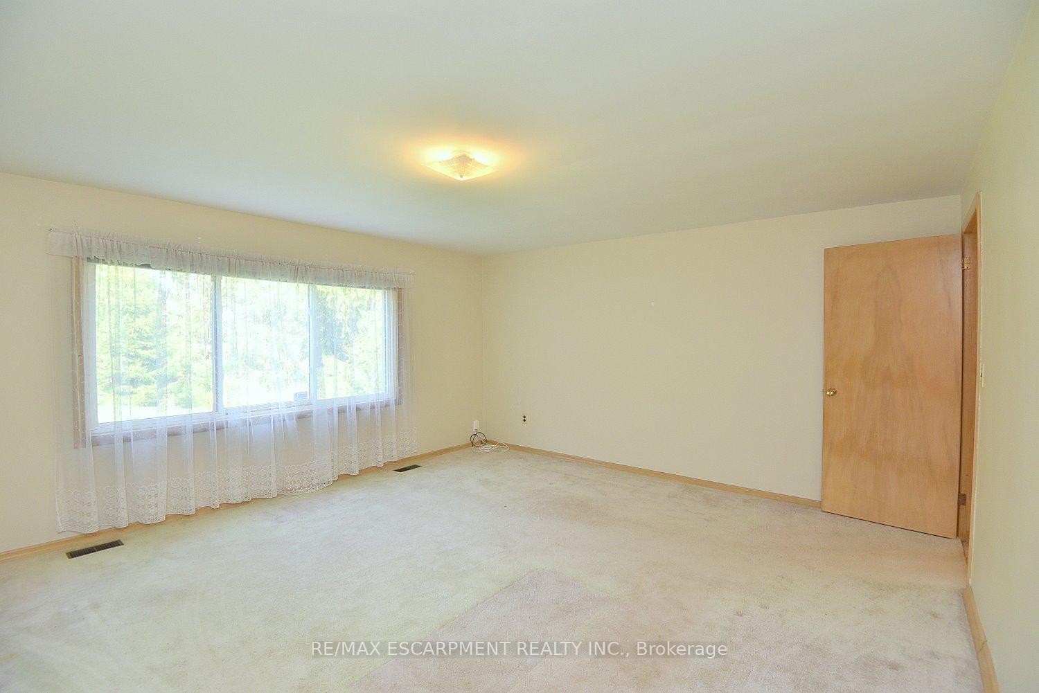 Photo 10 of 140 Kent Street, Hamilton, Kirkendall — HOMEH
