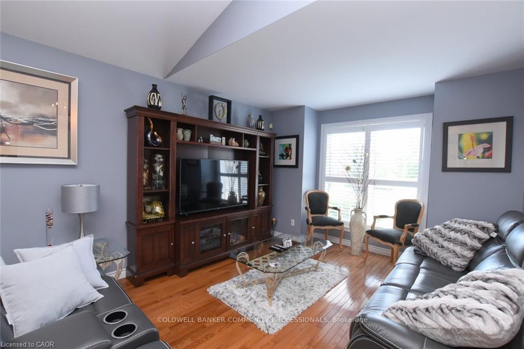 Photo 50 of 17 Durrell Court, Hamilton, Crerar — HOMEH