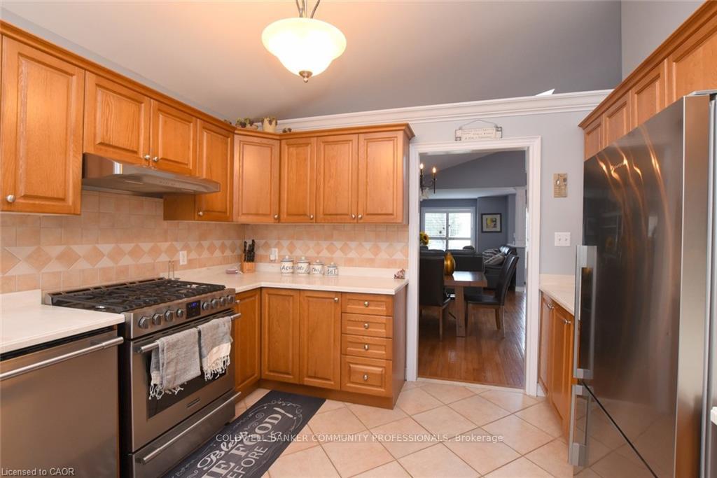 Photo 49 of 17 Durrell Court, Hamilton, Crerar — HOMEH