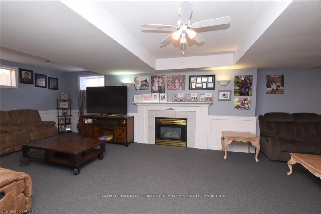 Photo 32 of 17 Durrell Court, Hamilton, Crerar — HOMEH