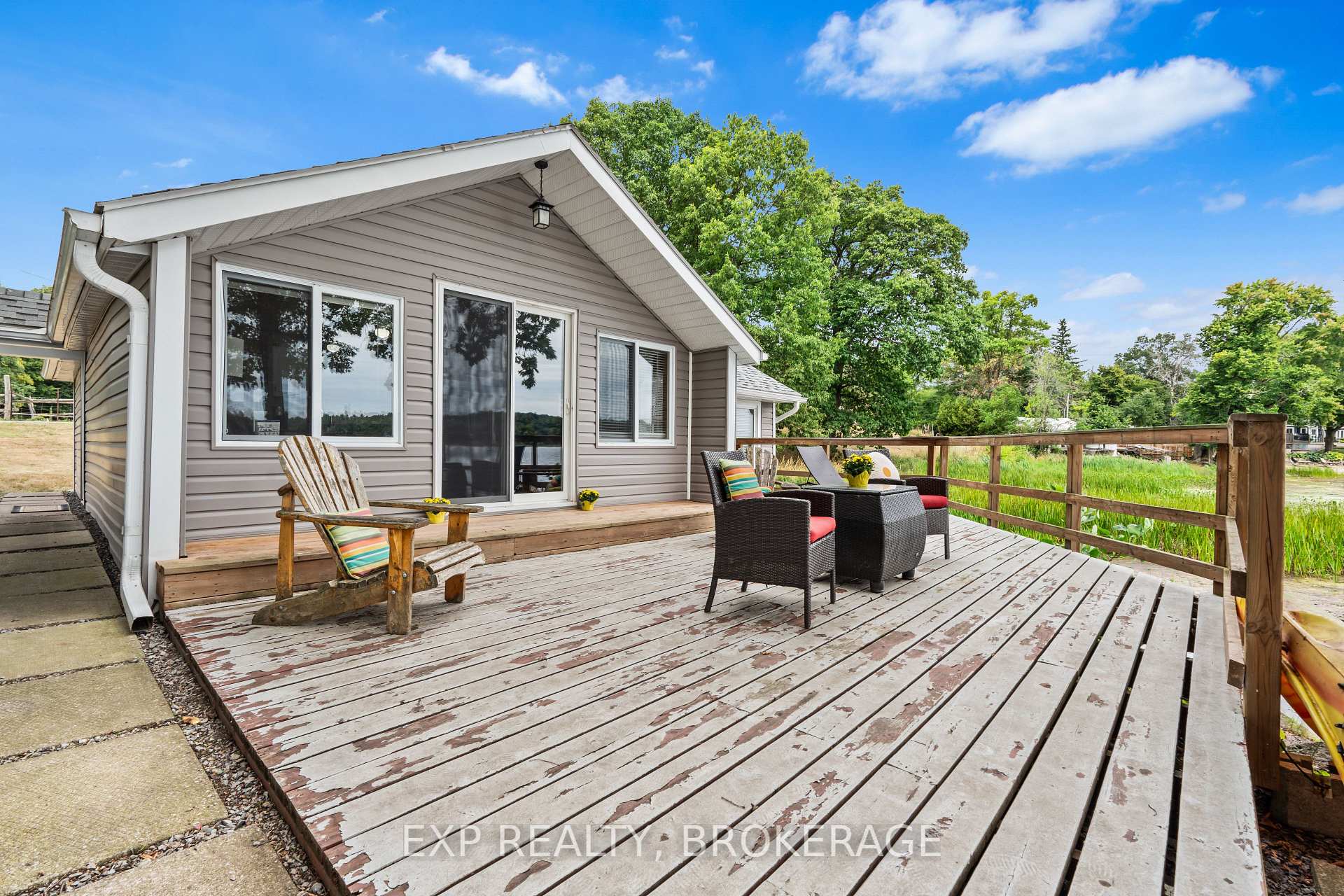 Photo 3 of 1035 Lloyd Lane, Frontenac, Frontenac South — HOMEH