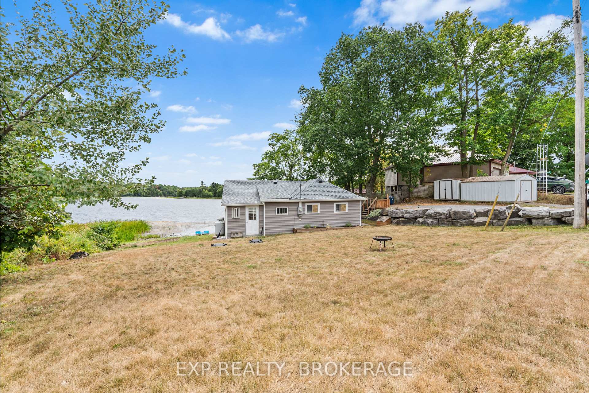 Photo 10 of 1035 Lloyd Lane, Frontenac, Frontenac South — HOMEH