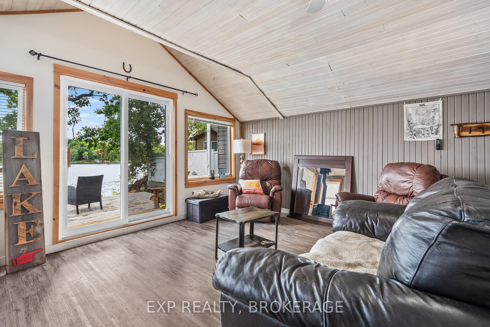 Photo 12 of 1035 Lloyd Lane, Frontenac, Frontenac South — HOMEH