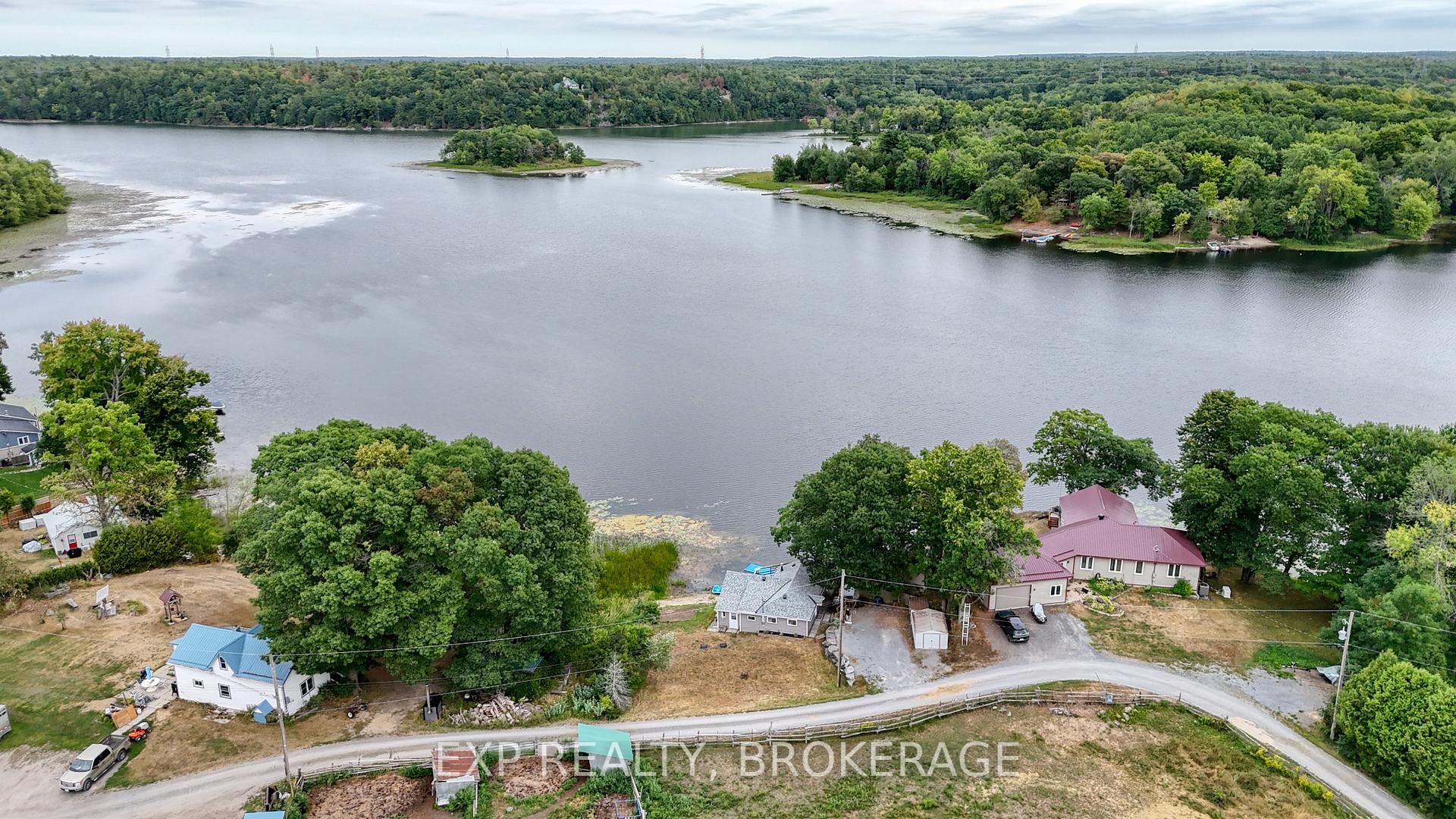 Photo 30 of 1035 Lloyd Lane, Frontenac, Frontenac South — HOMEH