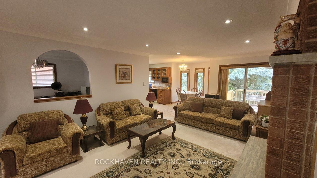Photo 2 of 54 Kortright Road E, Guelph, Kortright East — HOMEH