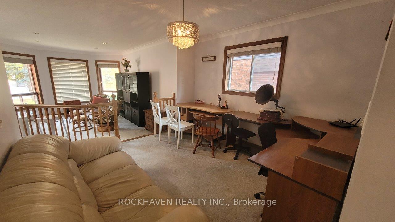 Photo 11 of 54 Kortright Road E, Guelph, Kortright East — HOMEH
