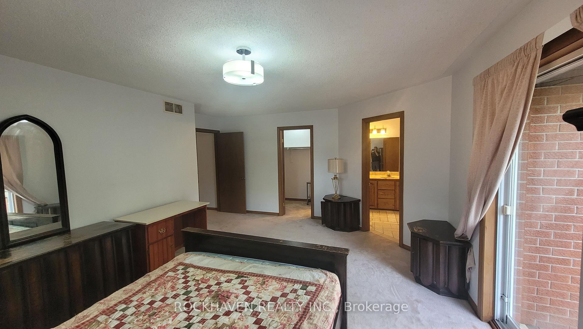 Photo 18 of 54 Kortright Road E, Guelph, Kortright East — HOMEH
