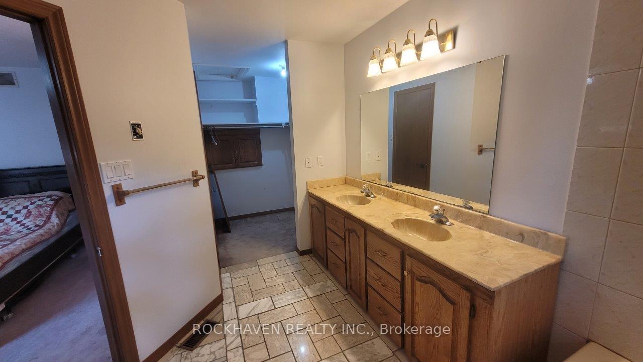 Photo 20 of 54 Kortright Road E, Guelph, Kortright East — HOMEH