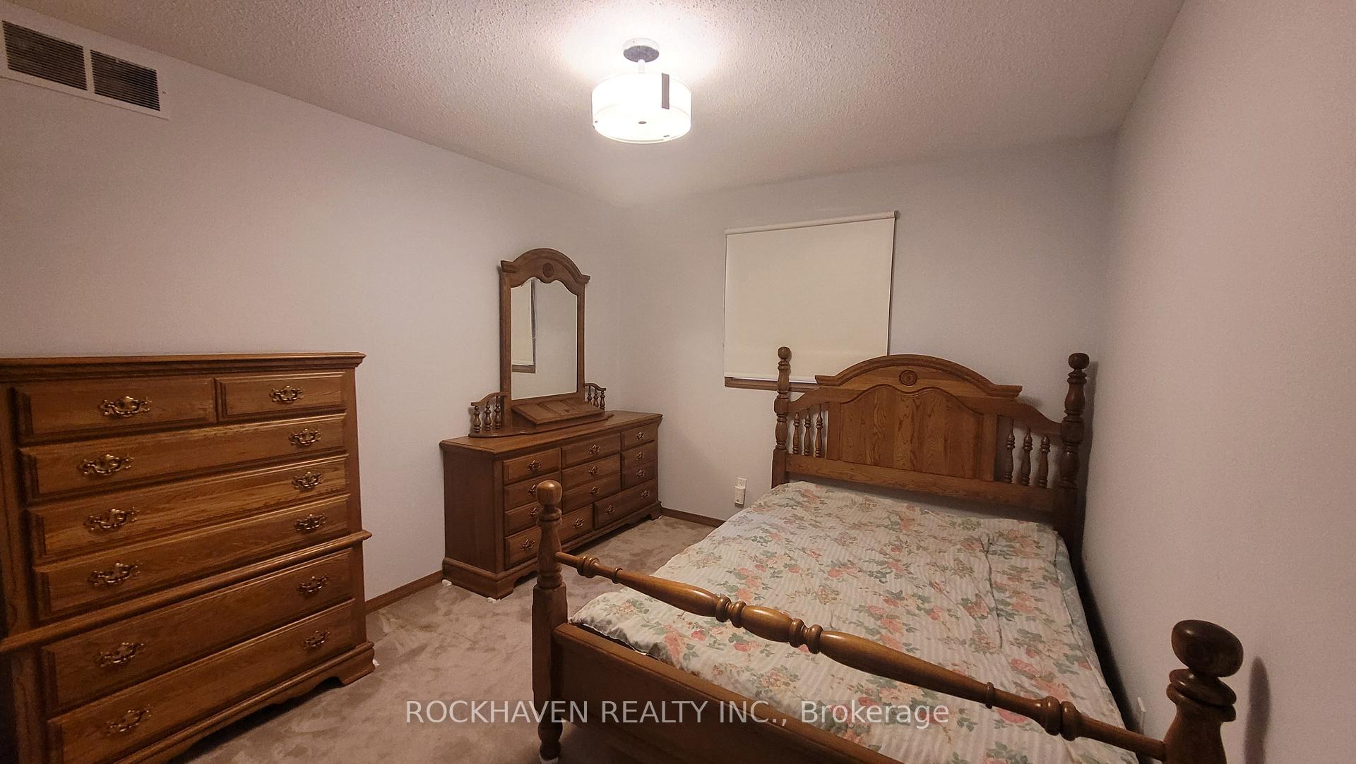 Photo 27 of 54 Kortright Road E, Guelph, Kortright East — HOMEH