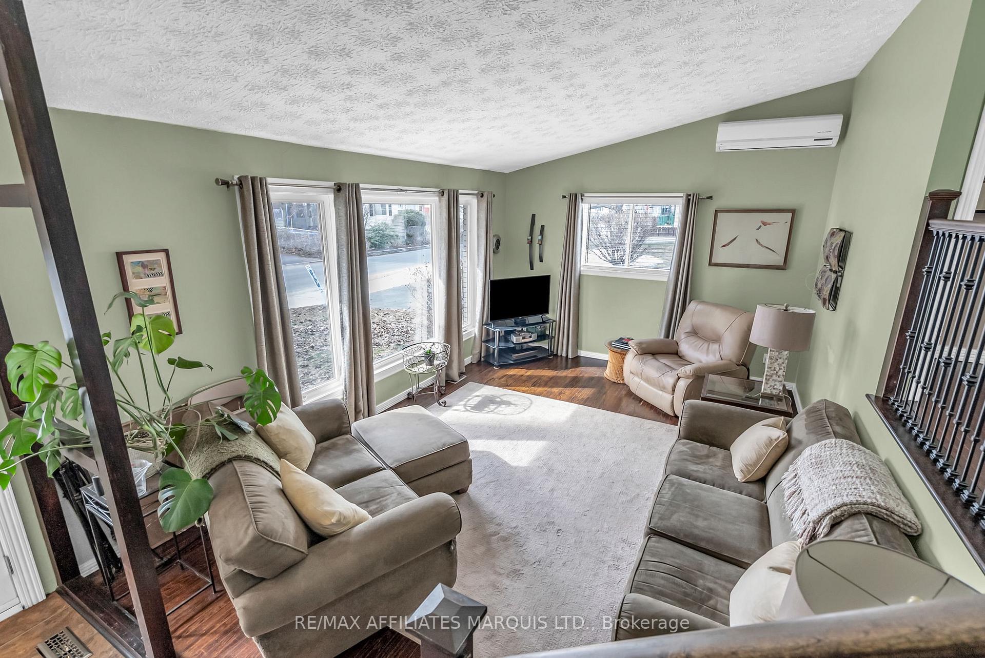Photo 6 of 407 First Street E, Cornwall — HOMEH