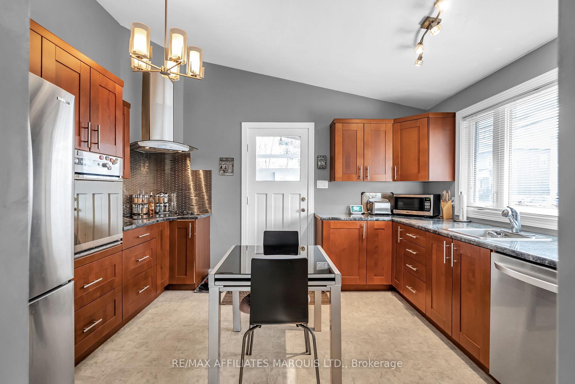 Photo 9 of 407 First Street E, Cornwall — HOMEH