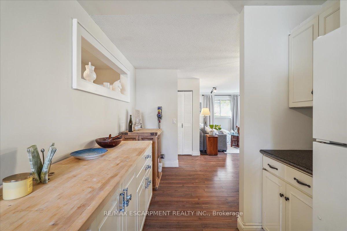 Photo 8 of 255 Brown Street, Gravenhurst, Muskoka (S) — HOMEH