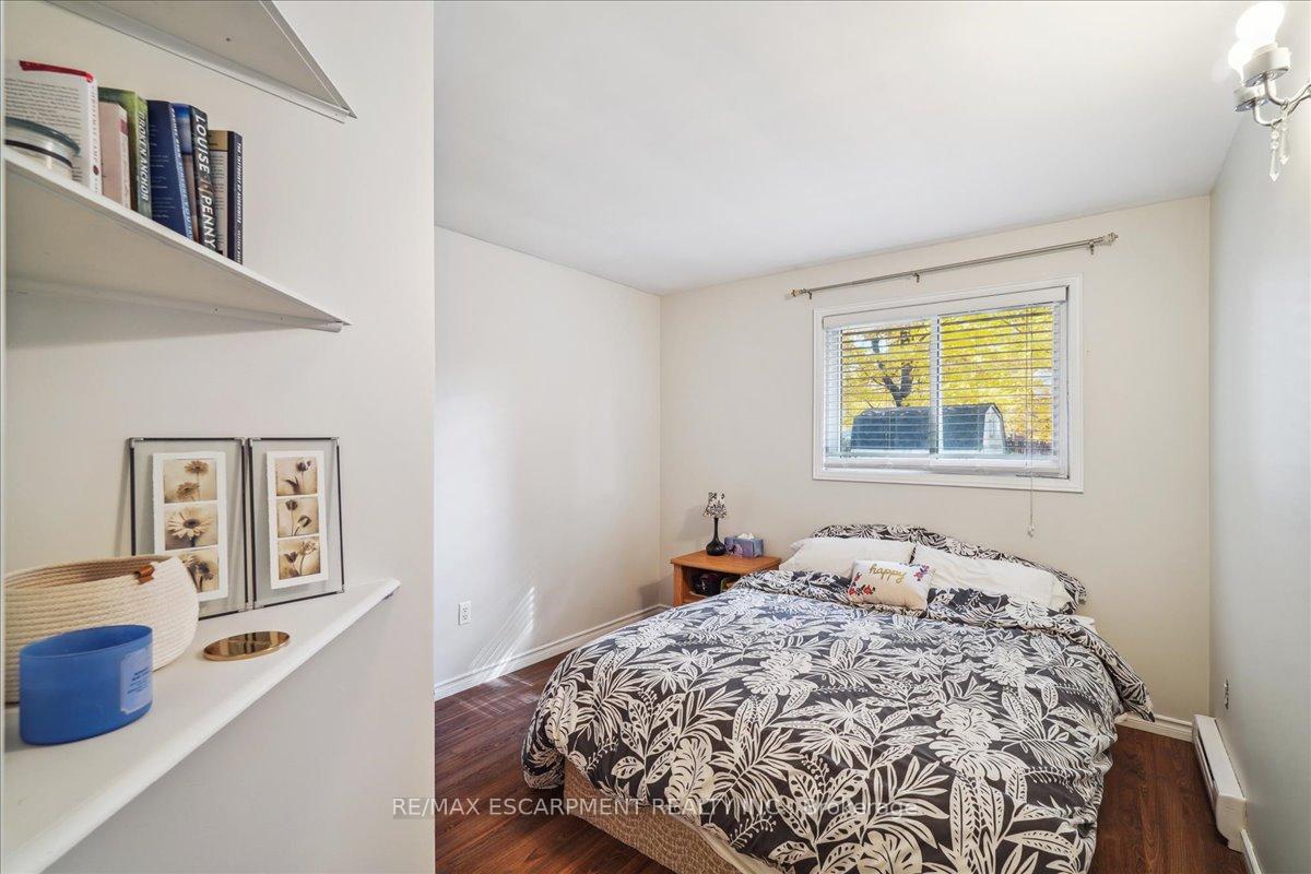 Photo 11 of 255 Brown Street, Gravenhurst, Muskoka (S) — HOMEH