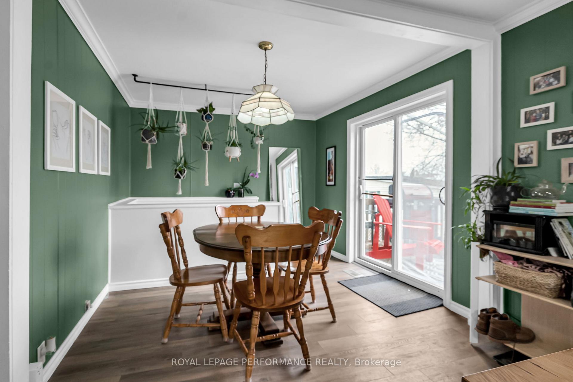 Photo 16 of 40 Cartier Avenue, Cornwall — HOMEH