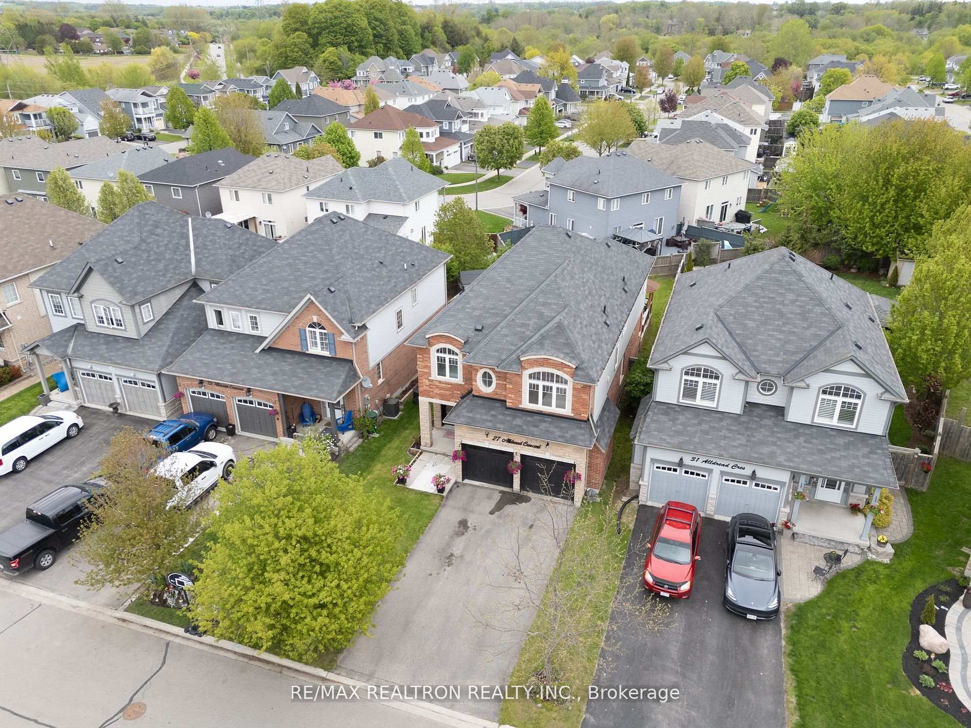 Photo 24 of 27 Alldread Crescent, Clarington, Newcastle — HOMEH