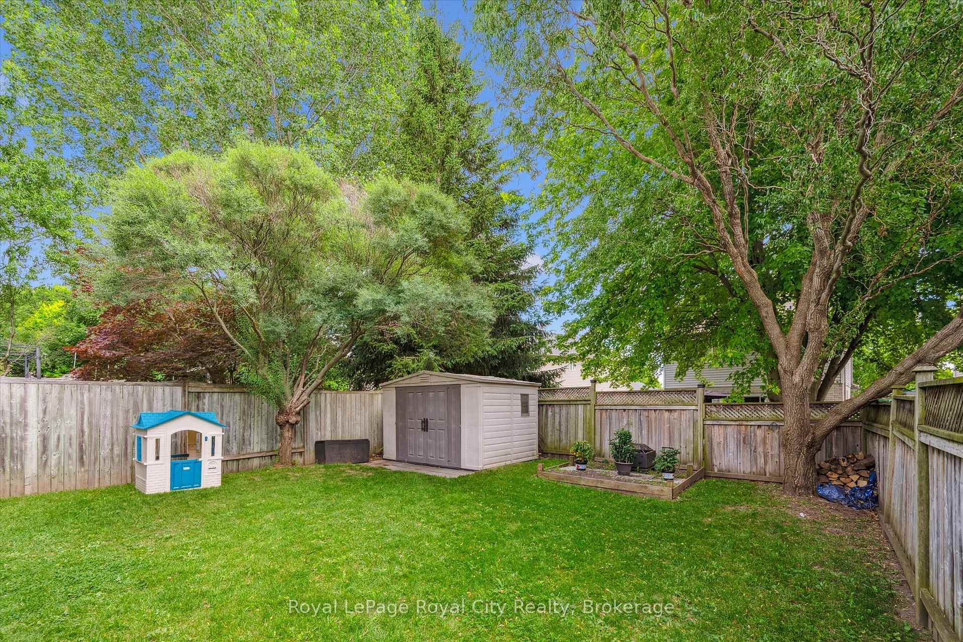Photo 2 of 23 Fuller Drive, Guelph, Grange Road — HOMEH