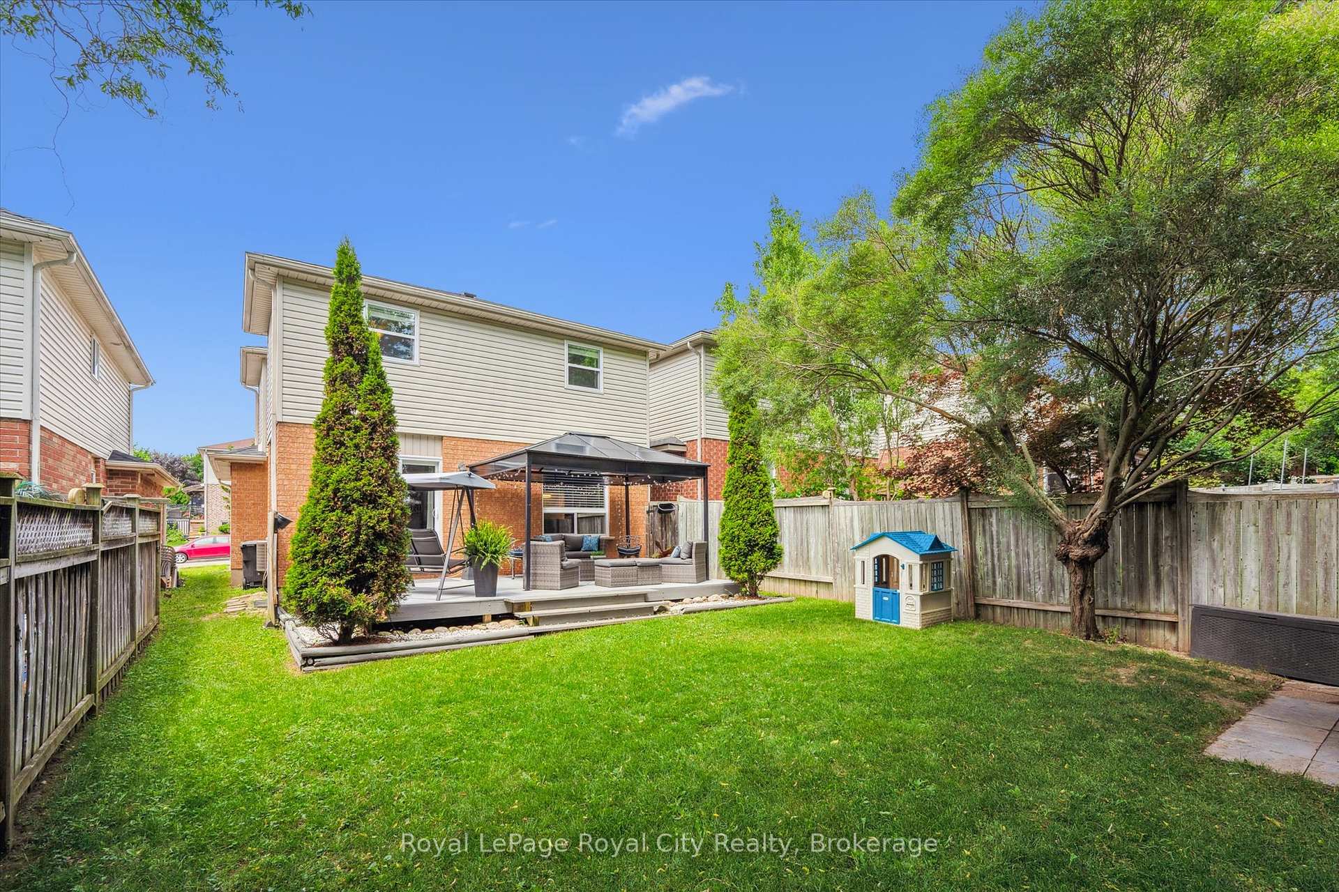 Photo 31 of 23 Fuller Drive, Guelph, Grange Road — HOMEH