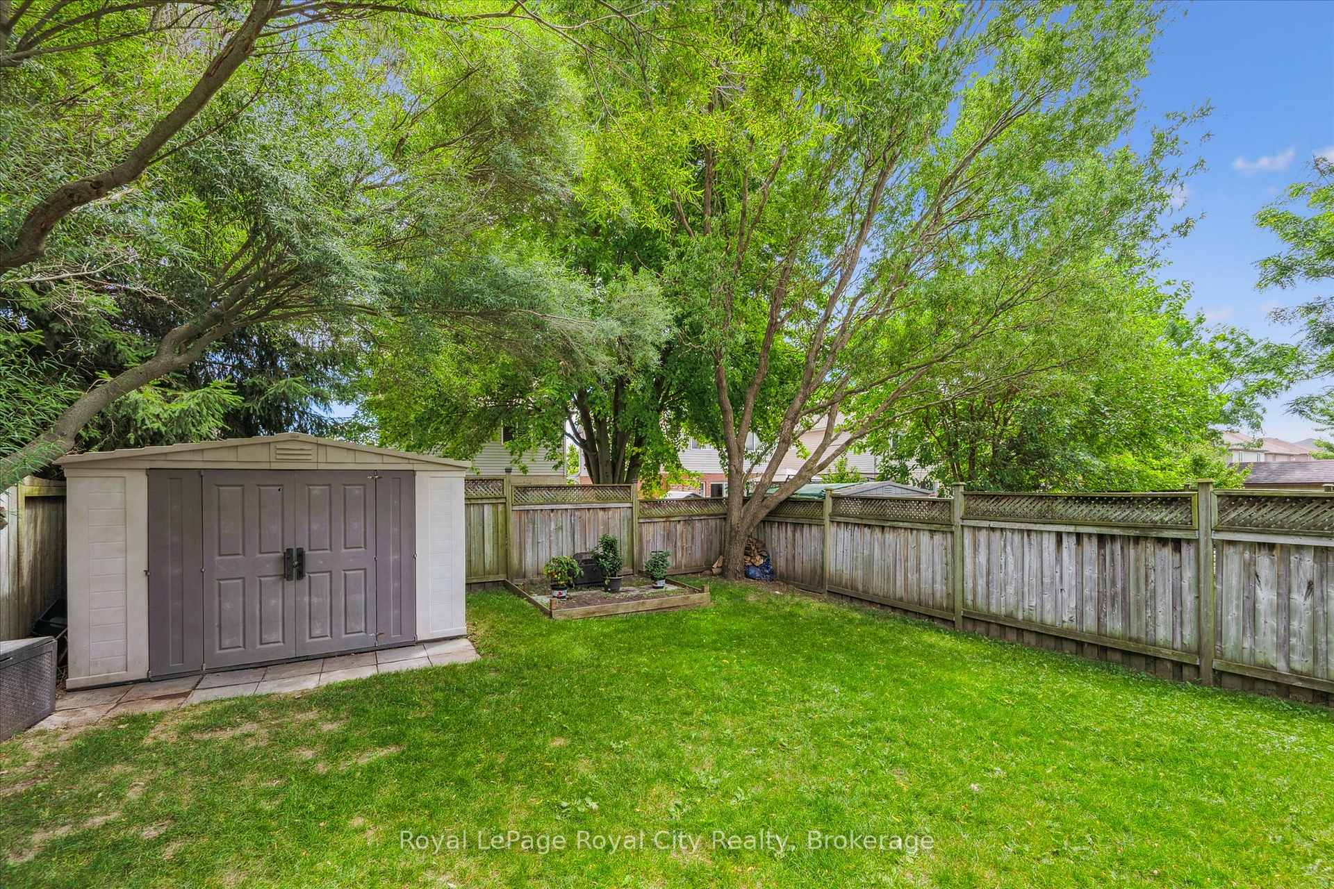 Photo 37 of 23 Fuller Drive, Guelph, Grange Road — HOMEH