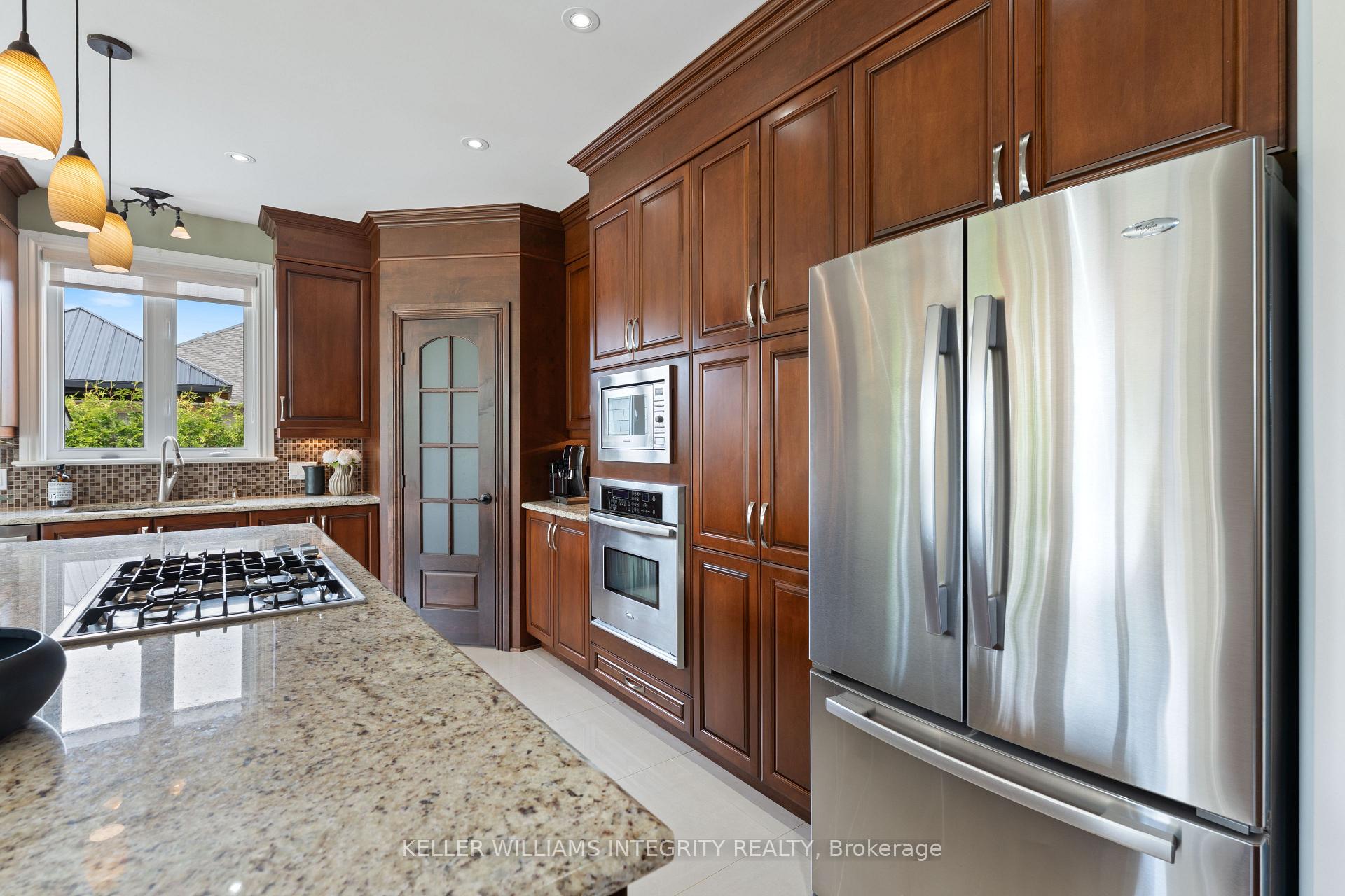 Photo 5 of 6373 Blossom Trail Drive, Ottawa, Greely — HOMEH