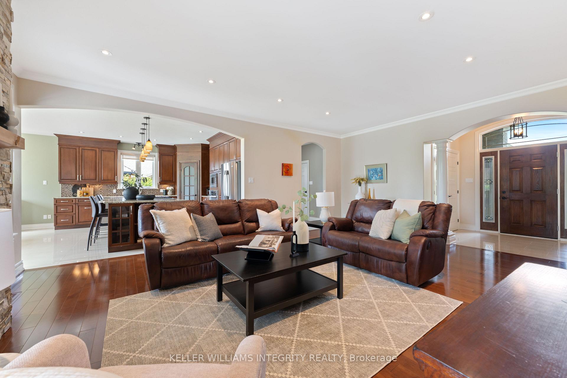 Photo 10 of 6373 Blossom Trail Drive, Ottawa, Greely — HOMEH