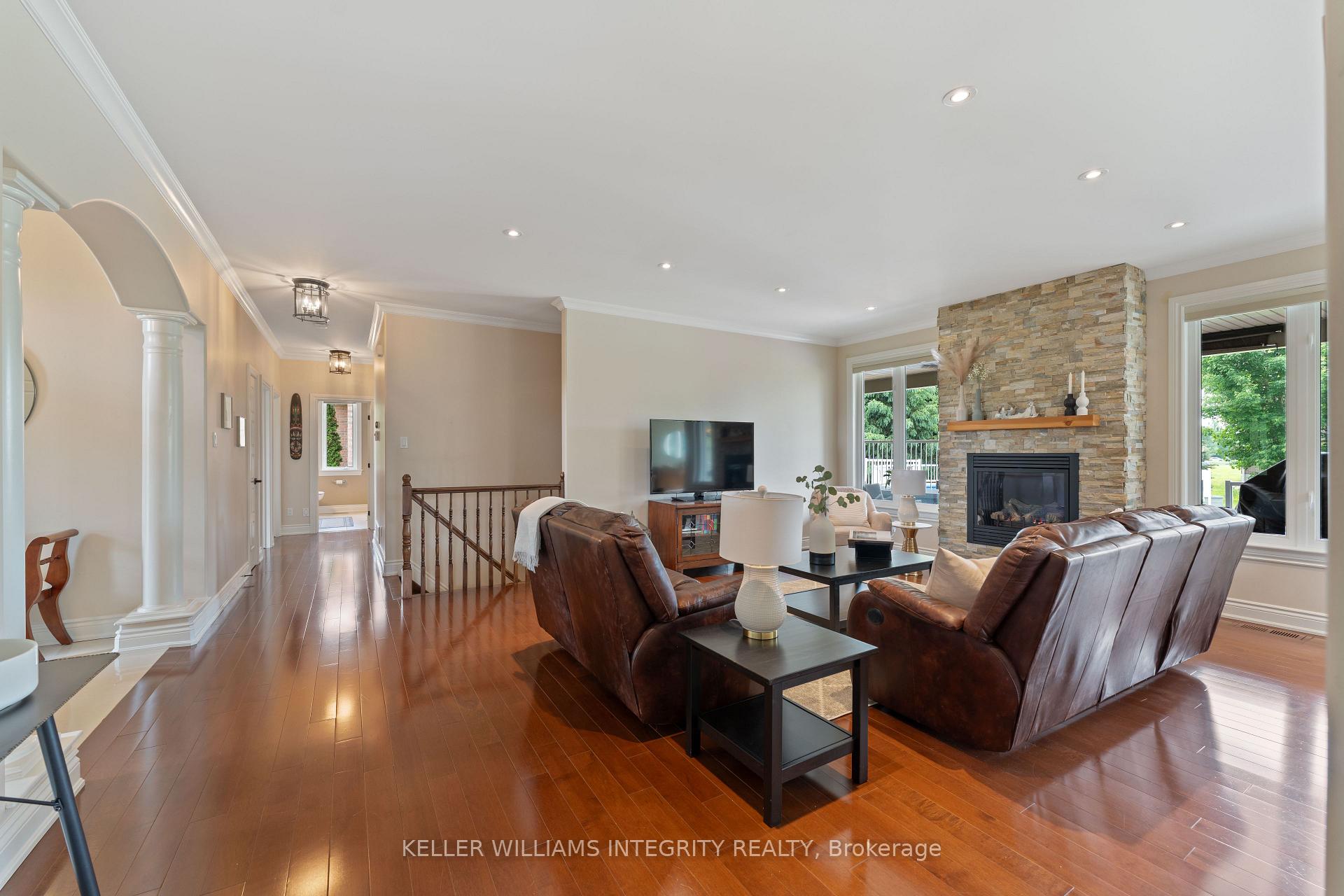 Photo 11 of 6373 Blossom Trail Drive, Ottawa, Greely — HOMEH