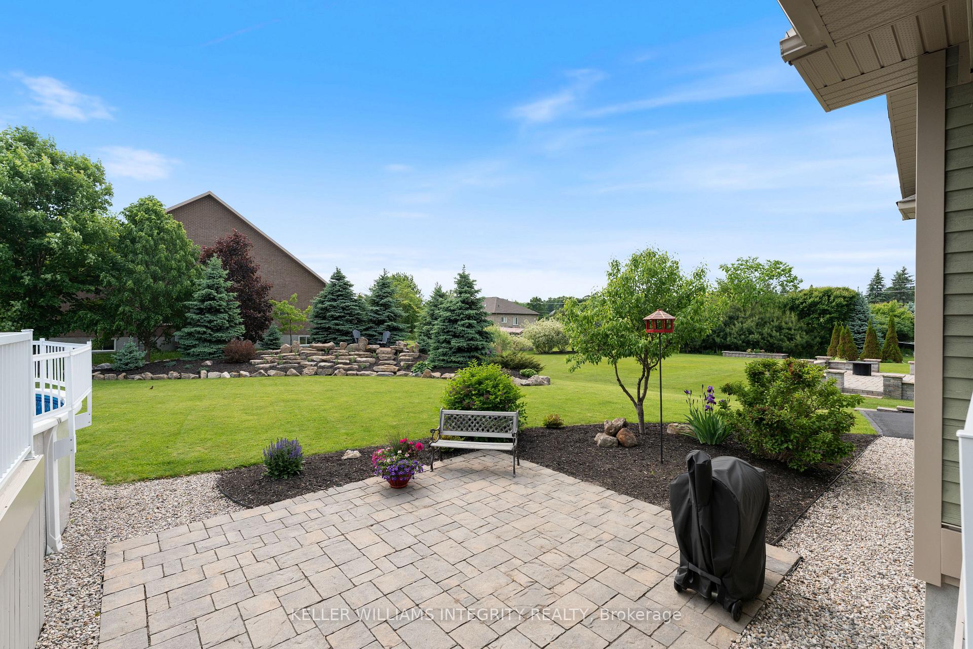 Photo 33 of 6373 Blossom Trail Drive, Ottawa, Greely — HOMEH