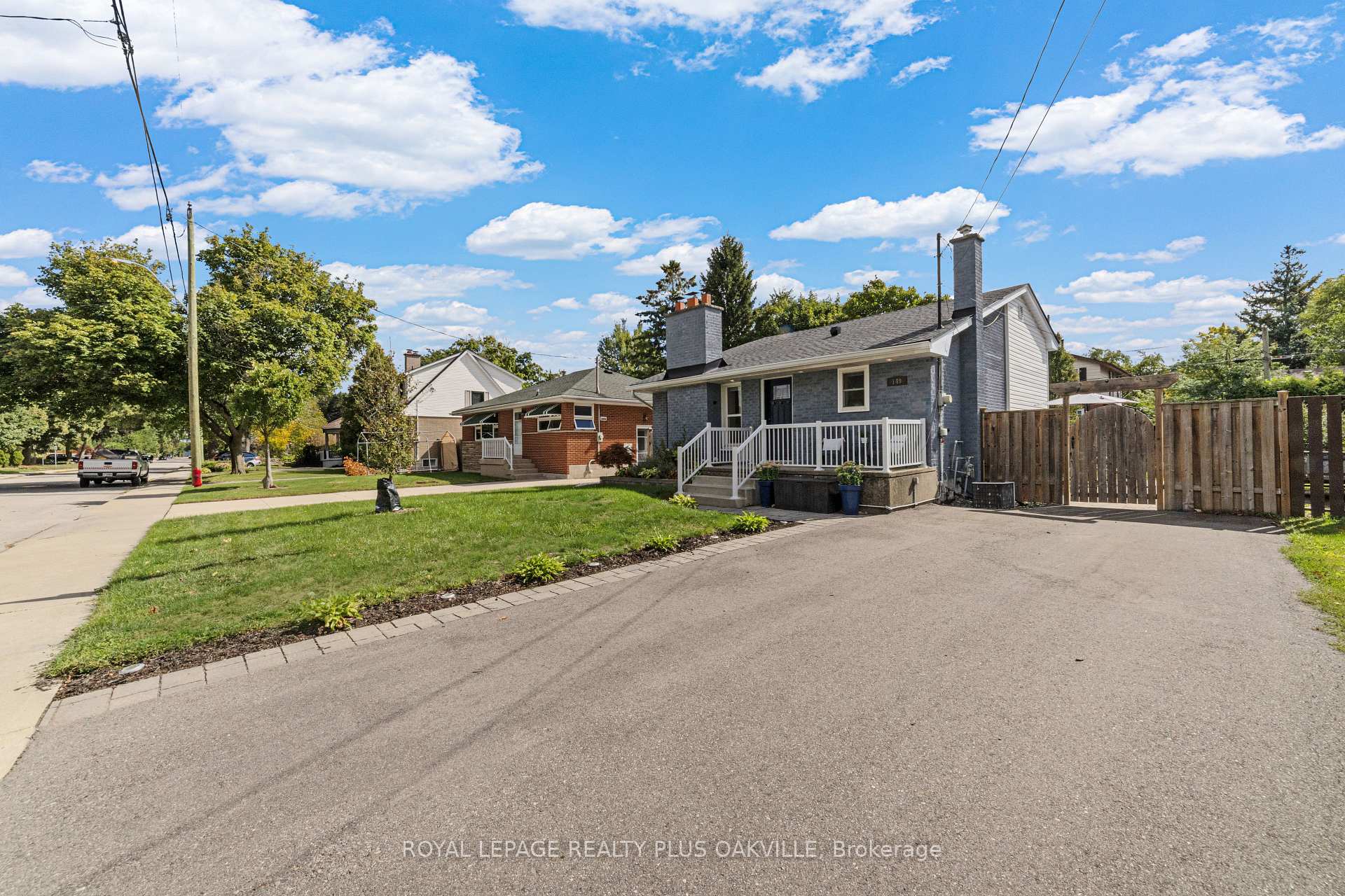 Photo 2 of 149 West 32nd Street, Hamilton, Westcliffe — HOMEH