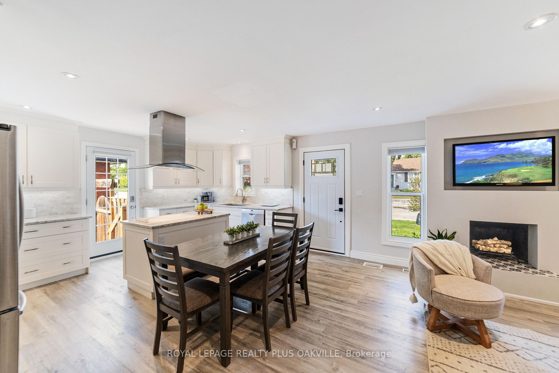 Photo 4 of 149 West 32nd Street, Hamilton, Westcliffe — HOMEH