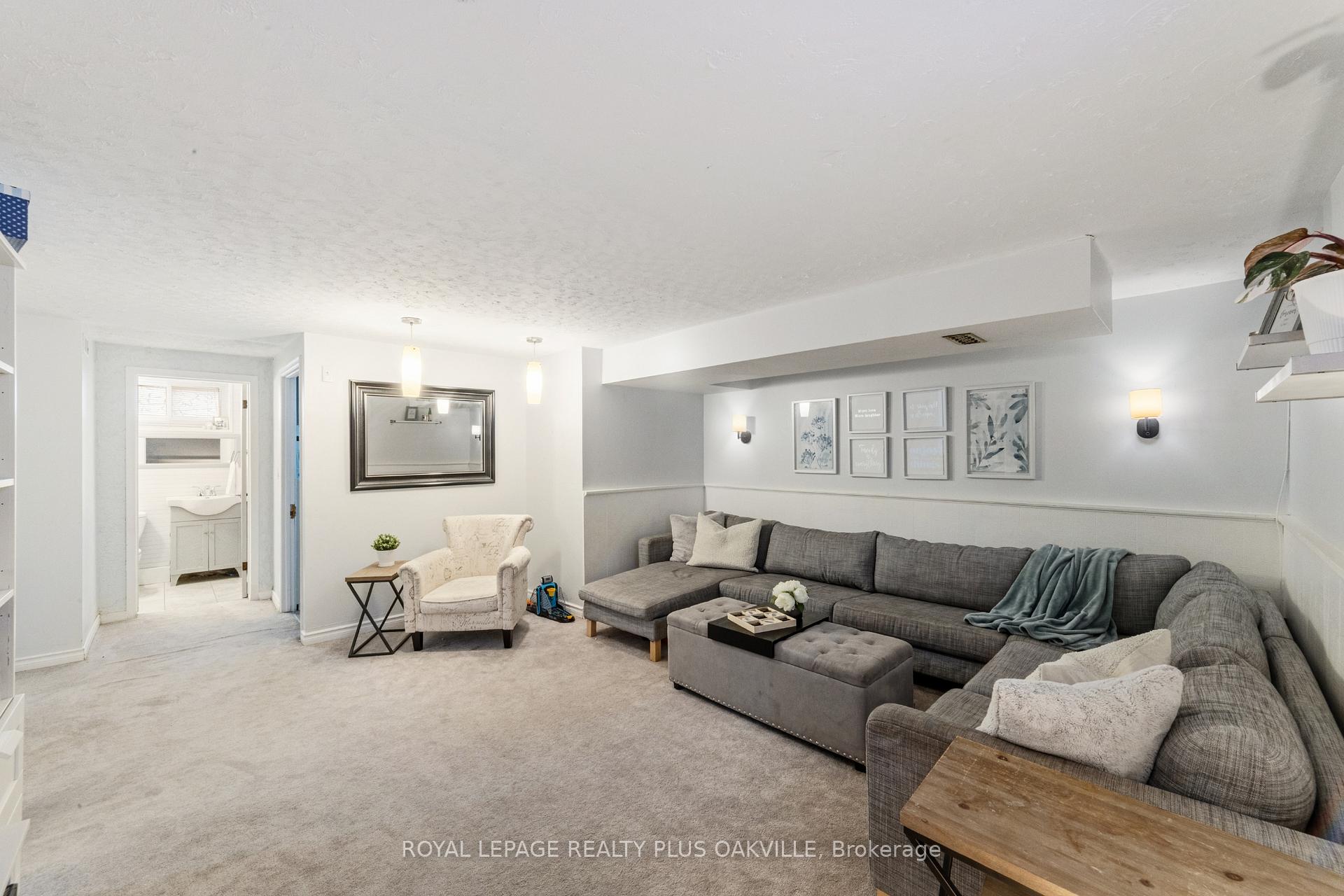 Photo 20 of 149 West 32nd Street, Hamilton, Westcliffe — HOMEH