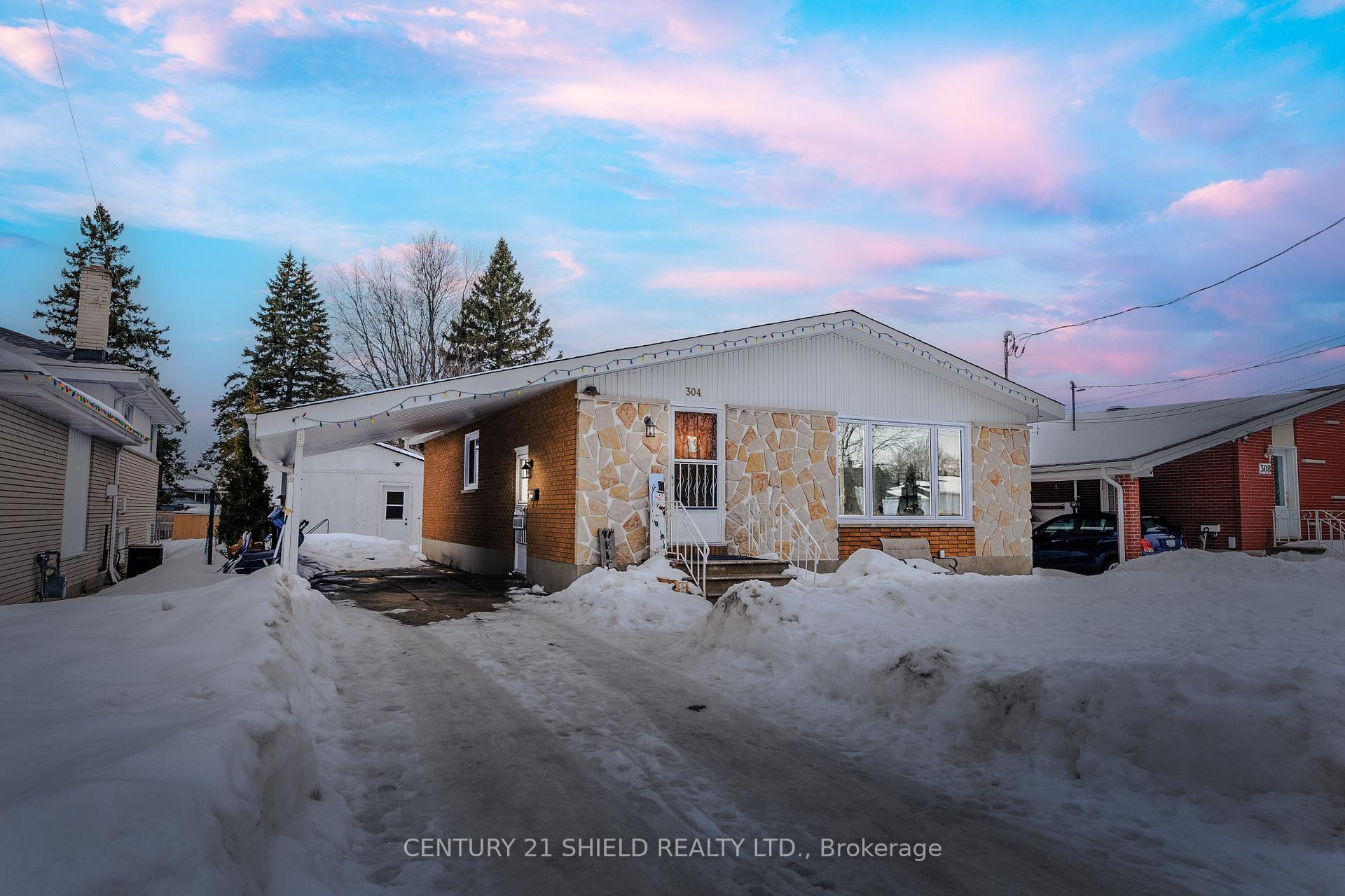 Photo 1 of 304 Wallrich Avenue, Cornwall — HOMEH