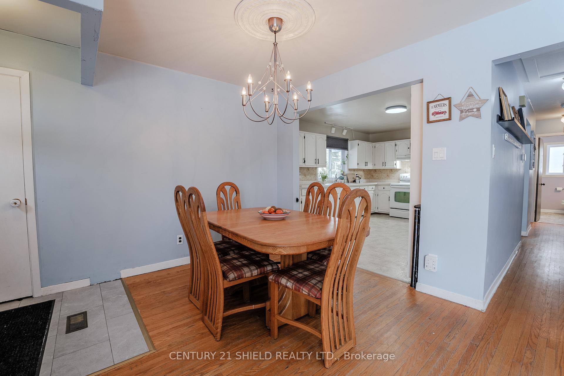 Photo 8 of 304 Wallrich Avenue, Cornwall — HOMEH
